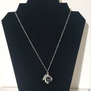 DRAGON CLAW NECKLACE